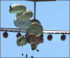 Paratroop jump from C-17.jpg