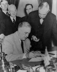 File:Roosevelt signing the declaration of war against Japan.jpg