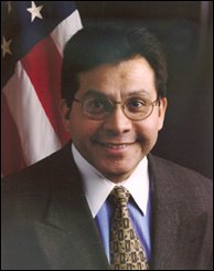 Alberto Gonzales, Bush's controversial Attorney General