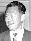 1965年李光耀市长招待会（裁剪）.jpg