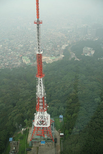 File:Seoul Tower.jpg