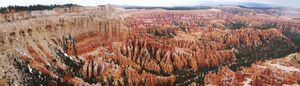 Bryce Amphitheater from Bryce Point-2000px.jpg