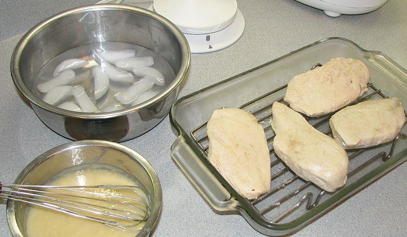 File:001 Poached Breasts and Chaud-Froid Ready to Apply.jpg
