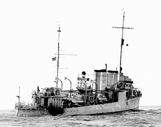 File:USS ReubenJames ((DD-245) after torpedo.gif