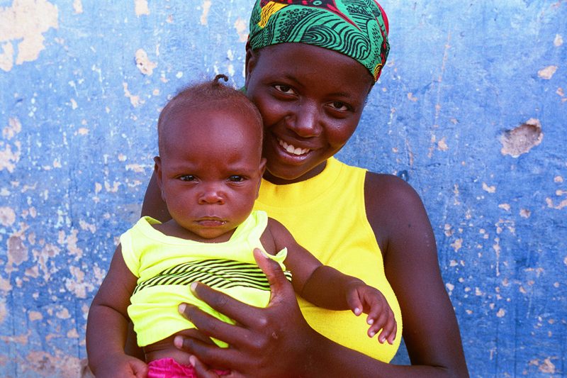 File:Angolan mother and child.jpg