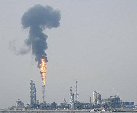 File:Shell refinery on Pulau Bukom.jpg