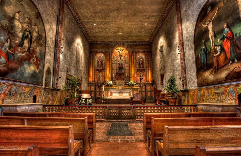 File:Mission Santa Barbara chapel interior.jpg