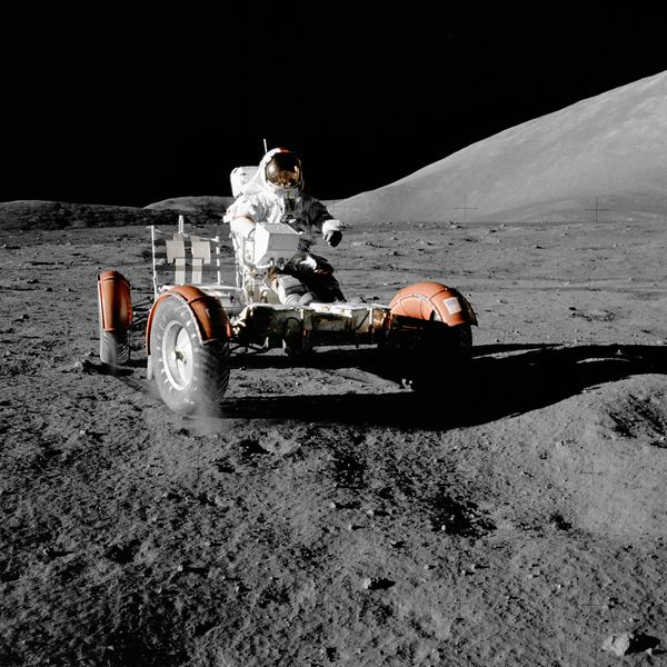 File:Apollo 17 Lunar Rover.jpg