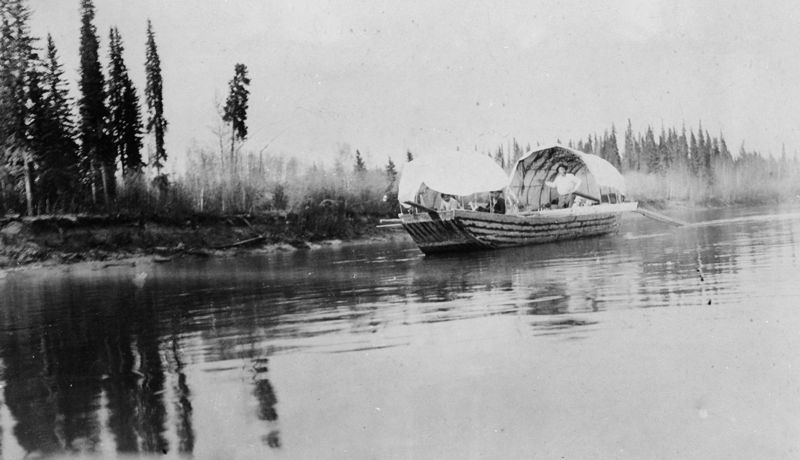 File:Scow on the Liard River in 1922.jpg