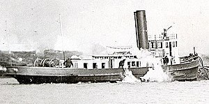 Fireboat Detroiter in River Rouge 1901 (cropped).jpg