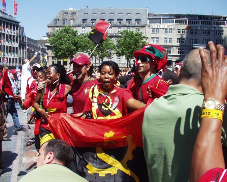File:Angolan football fans.jpg