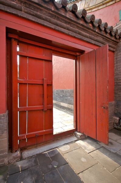 File:Open Door in China.jpg