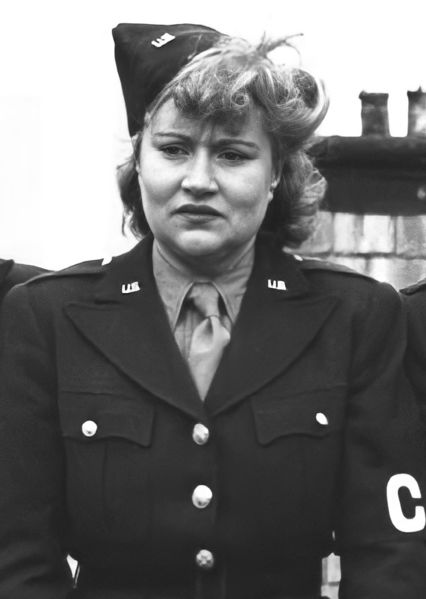 File:Dixie Tighe wore a uniform when she was a war correspondent, during WW2 -a.jpg