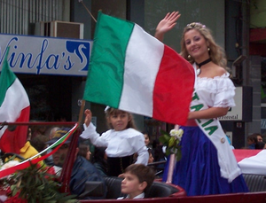 Reina de Italia - fiesta del inmigrante - Obera.png