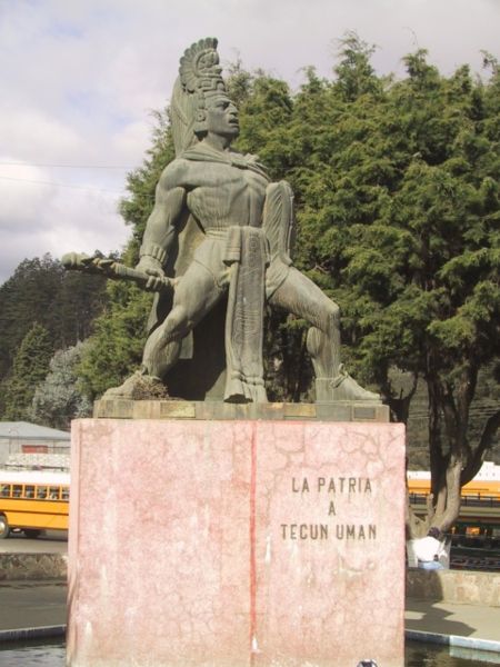 File:Tecun Uman statue-Quetzaltenango.jpg