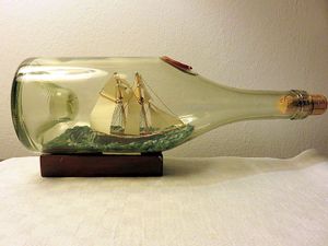 Ship in a bottle Gaff schooner1.jpg
